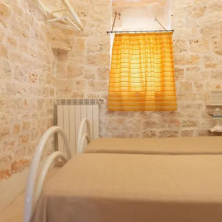 Trullo Sorgente Semesterbostad